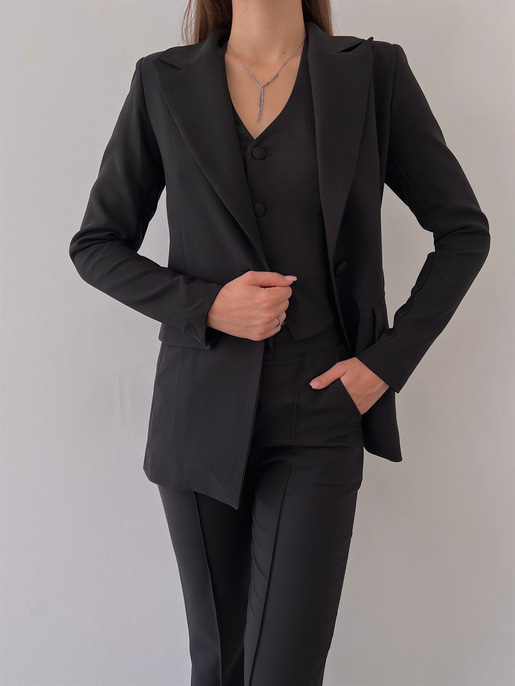 Kesley Üçlü Takım 23K000248