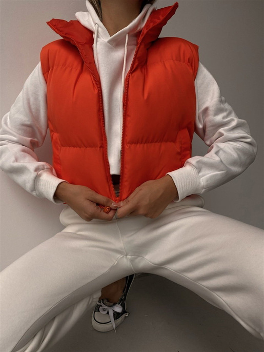 Kısa Şişme Dik Yaka Kadın Turuncu Yelek 22K000037