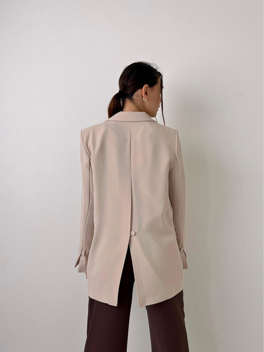 Kruvaze Yaka Tek Düğme Kapamalı Kaela Kadın Taş Arkası Yırtmaçlı Blazer Ceket 23Y000021