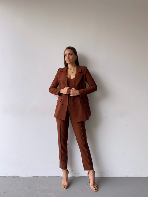 Kuplu Bluz Blazer Ceket & Pantolon Adelisa Kadın Kahve Üçlü Takım 22K000262