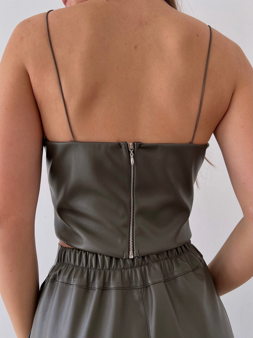 Kuplu Bluz Blazer Ceket Ve Pantolon Eline Kadın Haki Vegan Deri Üçlü Takım 23K000171