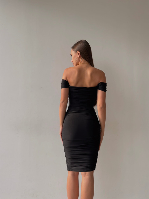 Midi Açık Omuz Büzgülü Trevor Kadın Siyah Kalem Elbise 22Y000282