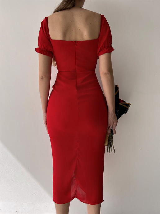 Midi Boy Drapeli Göğüs Kuplu Yırtmaçlı Maggie Kadın Kırmızı Elbise 22Y000247
