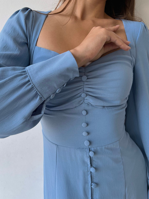 Midi Boydan Düğme Detaylı Kalp Yaka Dionis Kadın İndigo Elbise 22K000450