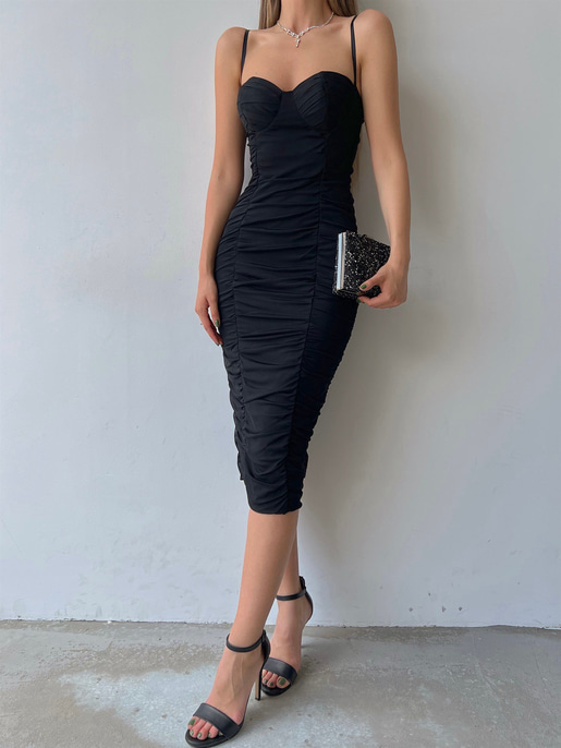 Midi Göğüs Kuplu Büzgülü Mellona Kadın Siyah Kalem Elbise 22Y000326