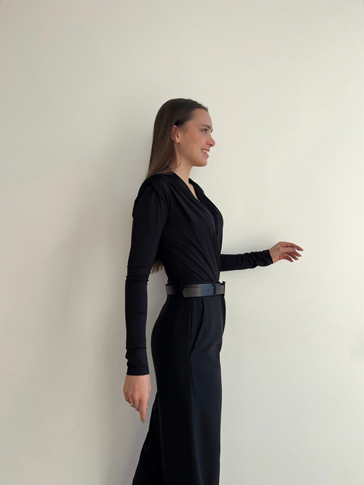 Omuzları Vatkalı Kruvaze Kadın Siyah Bodysuit 22K000004