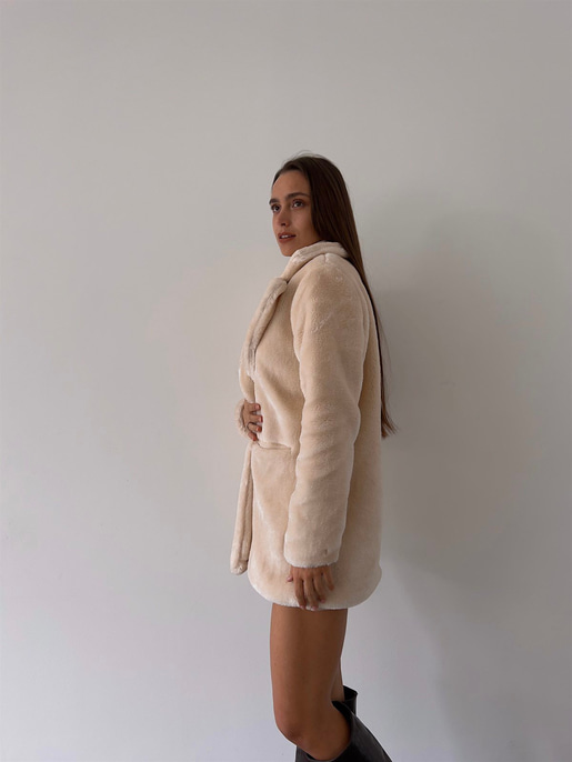 Önü Çıtçıt Kapamalı Yanları Cepli Audrey Kadın Taş Peluş Mont 22K000252