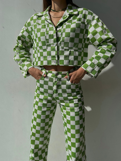 Önü Düğme Kapamalı Desenli Breno Kadın Yeşil Crop Ceket 23K000132