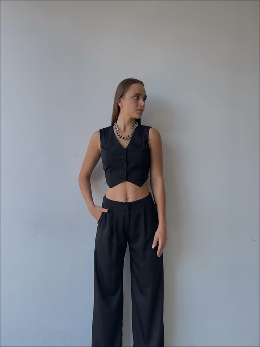 Önü Düğme Kapamalı Yelek Önden Düğmeli Yanları Cepli Bol Paça Adilson Kadın Siyah Alt-Üst takım 23K000119