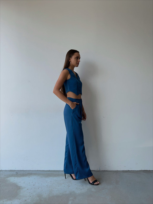 Önü Düğme Kapamalı Yelek Önden Düğmeli Yanları Cepli Bol Paça Adilson Kadın İndigo Alt-Üst takım 23K000119