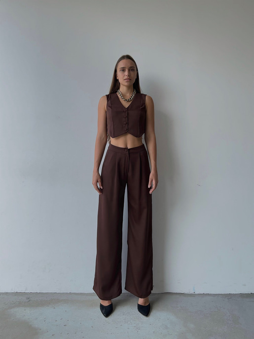 Önü Düğme Kapamalı Yelek Önden Düğmeli Yanları Cepli Bol Paça Adilson Kadın Kahve Alt-Üst takım 23K000119