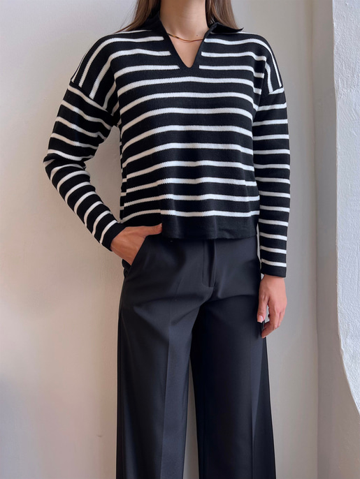 Polo Yaka Kadın Siyah Çizgili Triko Kazak 23K000191