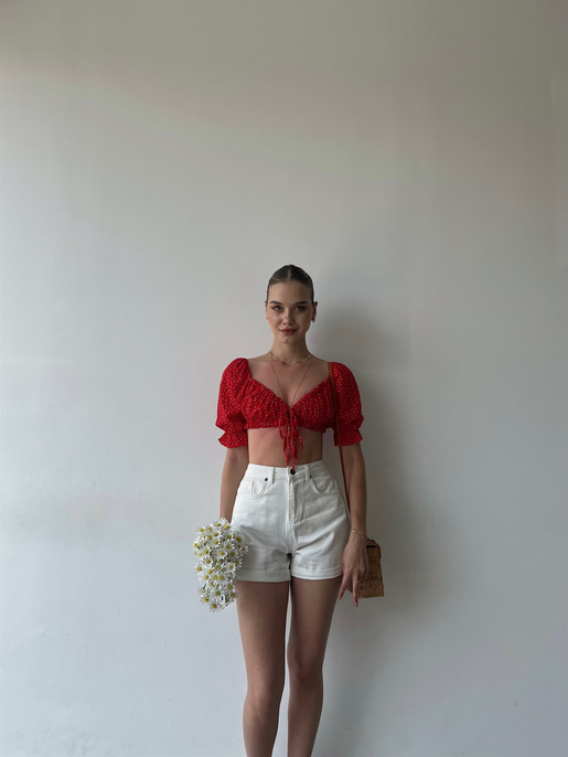 Puantiyeli Önden Bağcıklı Lastikli Zanna Kadın Kırmızı Crop Bluz 22Y000360