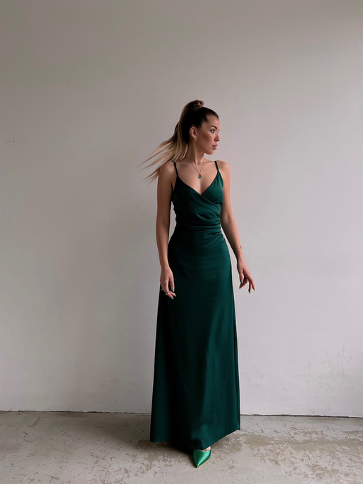 Saten Kruvaze Yaka Drapeli Jocelyn Kadın Zümrüt Uzun Elbise 22Y000084