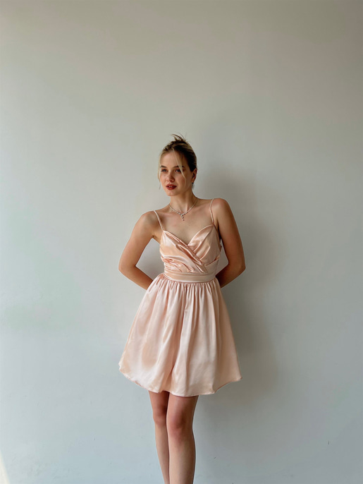 Saten Kuvaze Yaka Plileli Vesper Kadın Somon Mini Elbise 22Y000322