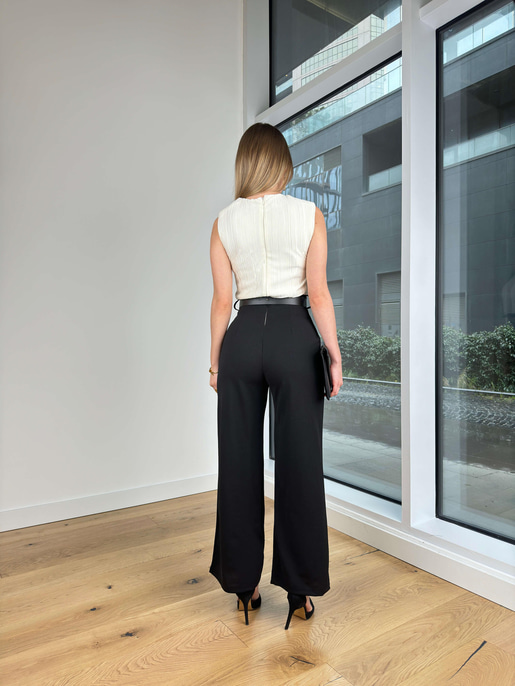 Sıfır Kol Üstü Piliseli Beli Kemerli Bol Paça Nairo Kadın Ekru Tulum 24Y096