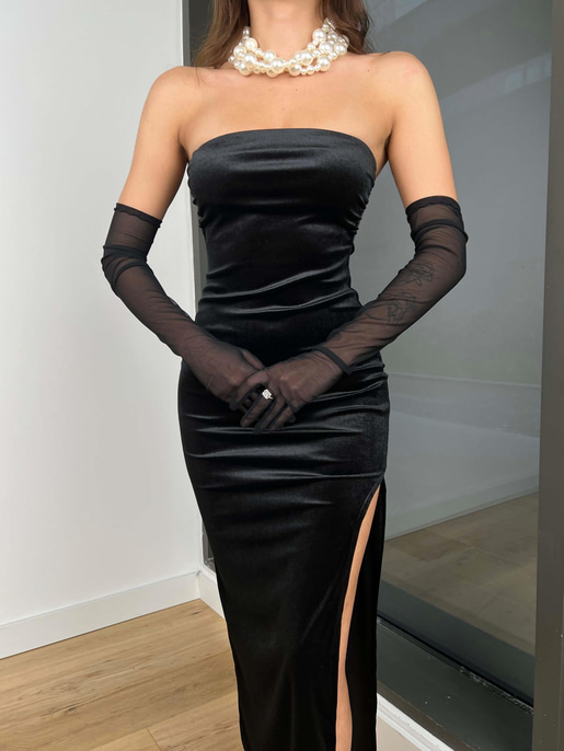 Straplez Yırtmaçlı Adne Kadın Siyah Kadife Elbise 24k305