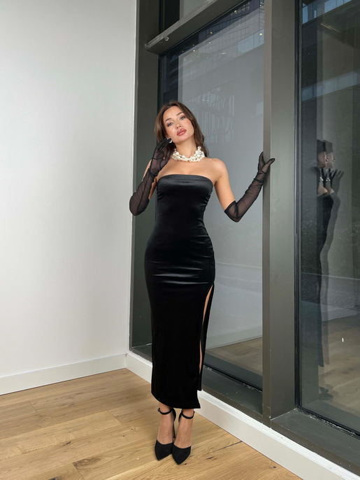 Straplez Yırtmaçlı Adne Kadın Siyah Kadife Elbise 24k305