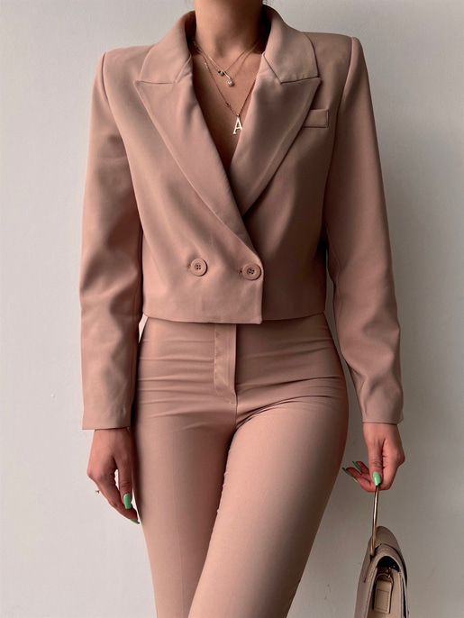 Tek Düğmeli Kruvaze Sarah Kadın Vizon Crop Ceket 22Y000055