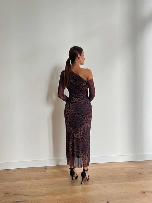 Tek Omzu Açık Omuz Ve Beli Drape Detaylı Yulia Kadın Renkli Midi Elbise 24k000078