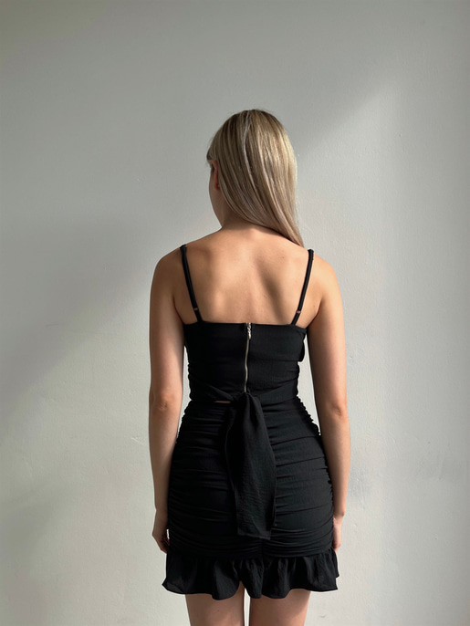 Toka Detaylı Bağcıklı Crop Volanlı Drape Alt Kostek Kadın Siyah İkili Takım 22Y000383