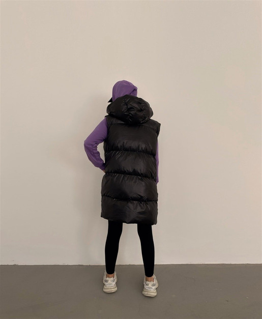 Uzun Kapüşon Kadın Siyah Şişme Yelek 22K000137