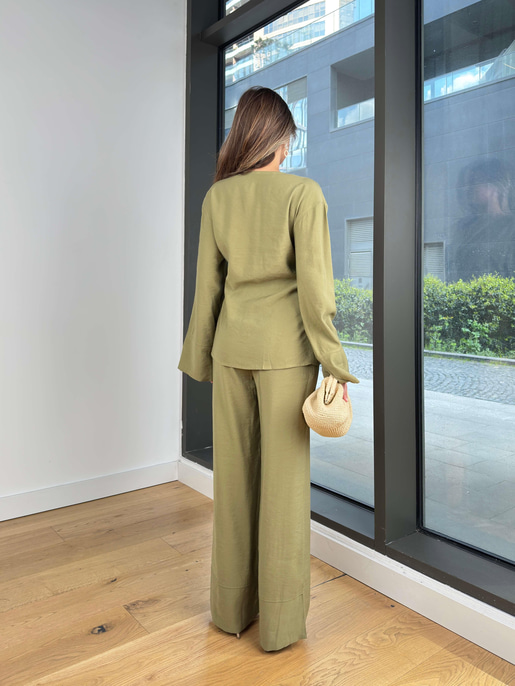 Uzun Kol Kruvaze Bağlamalı Bluz Yüksek Bel Bol Paça Pantolon Sıstin Yeşil Kadın Takım 25Y275