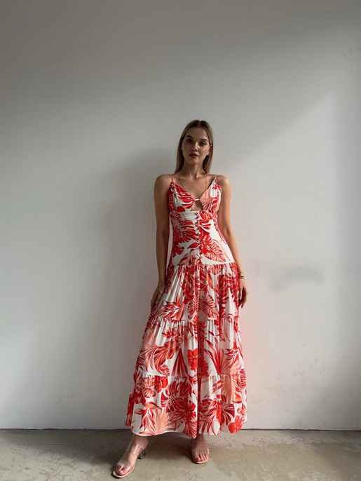 Uzun Yaprak Desenli Göğüs Pencereli Volanlı Pelike Kadın Kırmızı Elbise 22Y000391