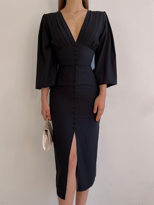 V Yaka Önden Yırtmaçlı Uzun Kol Berry Kadın Siyah Elbise 23K000361