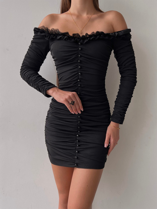 	Omuz Fırfırlı Önden Düğme Detaylı Drapeli Uzun Kol Zanobi Kadın Siyah Mini Elbise 23K000110