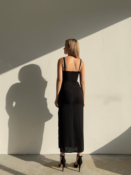 Askılı Derin Yırtmaçlı Drapeli Alda Kadın Siyah Uzun Elbise 22Y000342