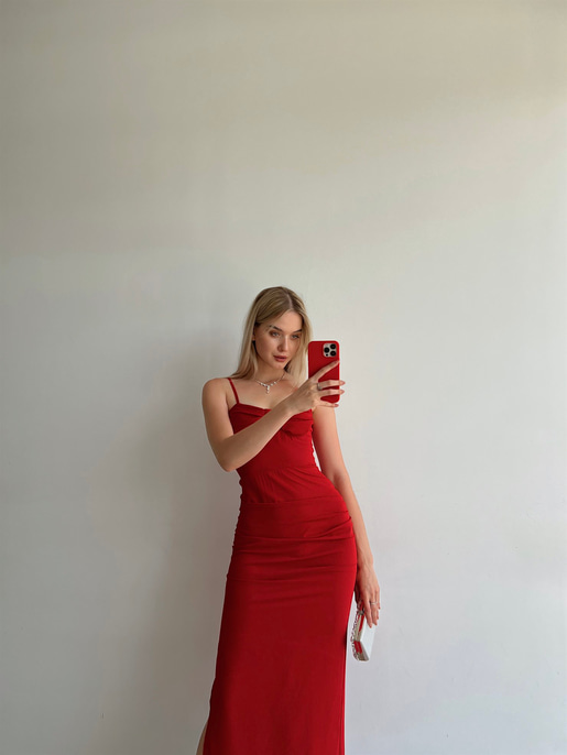 Askılı Derin Yırtmaçlı Drapeli Alda Kadın Kırmızı Uzun Elbise 22Y000342