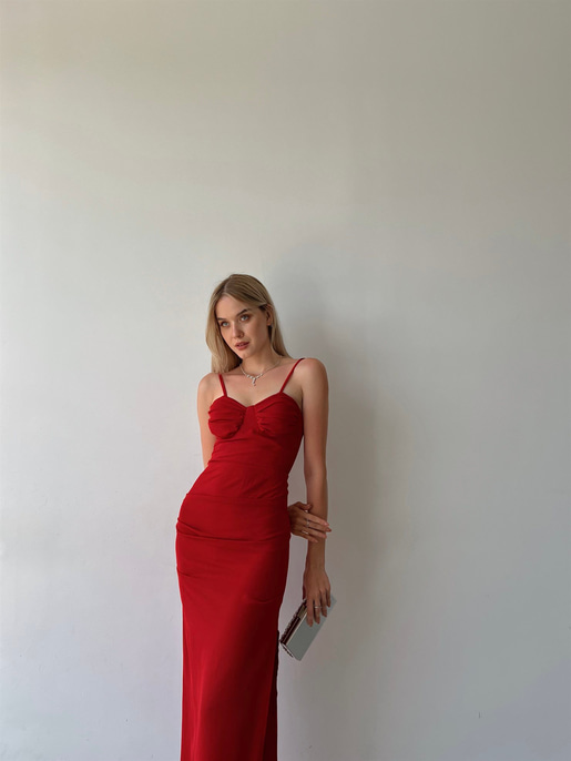 Askılı Derin Yırtmaçlı Drapeli Alda Kadın Kırmızı Uzun Elbise 22Y000342