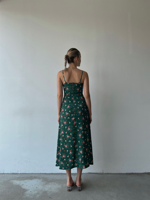 Askılı Midi Boy Göğüsü Drapeli Çiçek Desenli Yırtmaçlı Ardere Kadın Yeşil Elbise 22Y000358