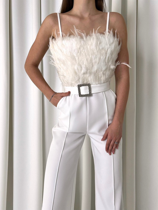 Askılı Önü Tüy Detaylı Belden Kemerli Paddy Kadın Beyaz Tulum 23K000444