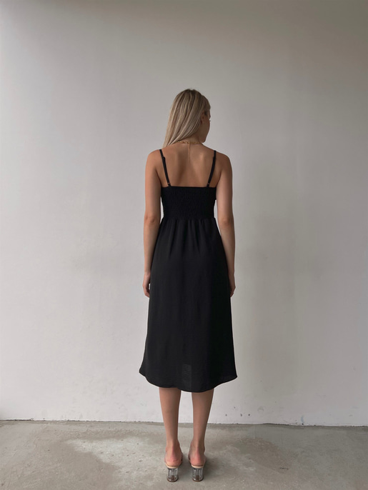 Askılı Yakası Büzgülü Bağcıklı Corinne Kadın Siyah Midi Elbise 22Y000073