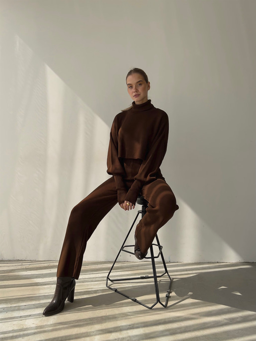 Balıkçı Yaka Üst Geniş Paça Alt London Kadın Kahve Triko Takım 22K000266