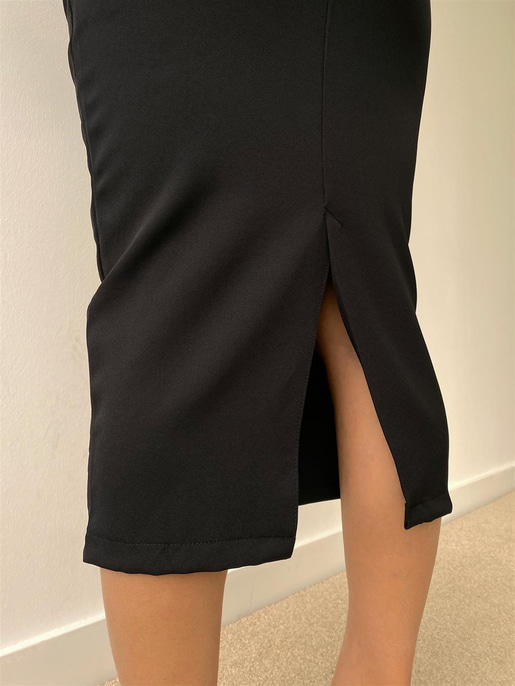 Balon Kol Düğme Detaylı Midi Boy Kadın Siyah Kalem Elbise 22Y000008