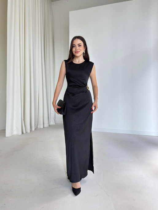 Bel Aksesuarı Detaylı Yırtmaçlı Maxi Boy Dalinma Siyah Kadın elbise 26K001