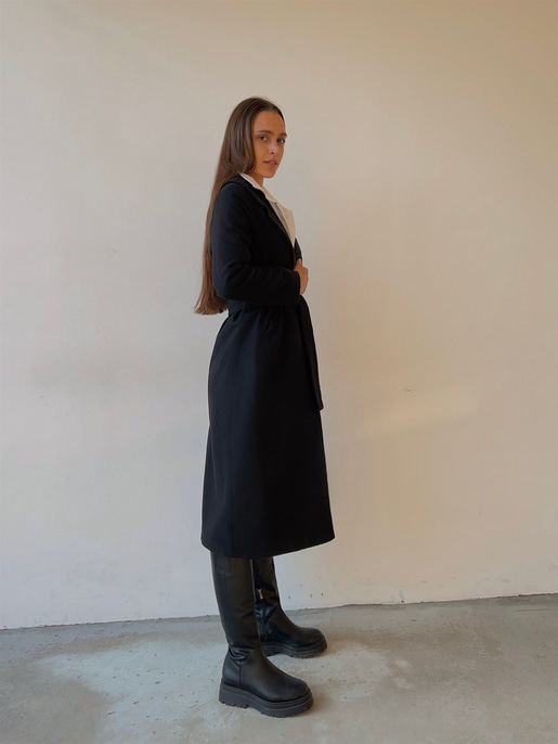 Belden Kuşaklı Yanları Cep Detaylı Stefan Kadın Siyah Kaşe Kaban 23K000118