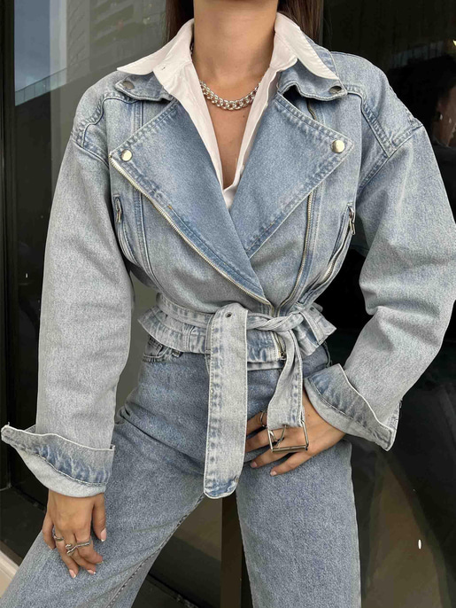 Beli Kemer Detaylı Penc Kadın Mavi Crop Kot Ceket 24k000201