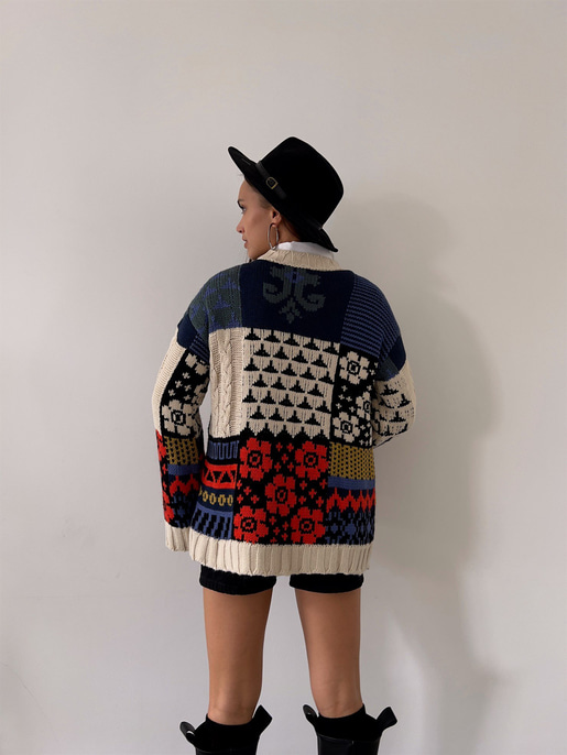 Bisiklet Yaka Desenli Geniş Uzun Kollu Salaş Adele Kadın Taş Triko Kazak 23K000161