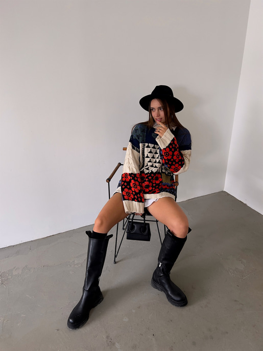 Bisiklet Yaka Desenli Geniş Uzun Kollu Salaş Adele Kadın Taş Triko Kazak 23K000161