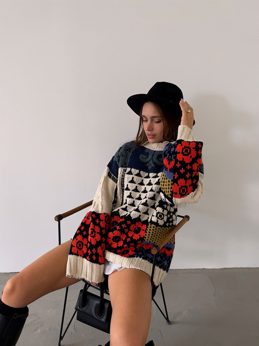 Bisiklet Yaka Desenli Geniş Uzun Kollu Salaş Adele Kadın Taş Triko Kazak 23K000161