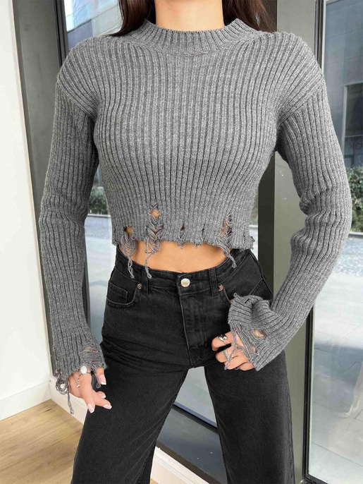 Bisiklet Yaka Yırtık Detaylı Klayver Kadın Gri Crop Kazak 24k000111