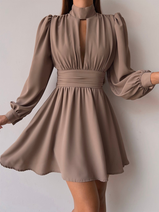 Boğazlı Derin V Yaka Düğmeli Kol Belden Oturtmalı Eteği Volanlı Ivon Kadın Vizon Mini Elbise 23K000029