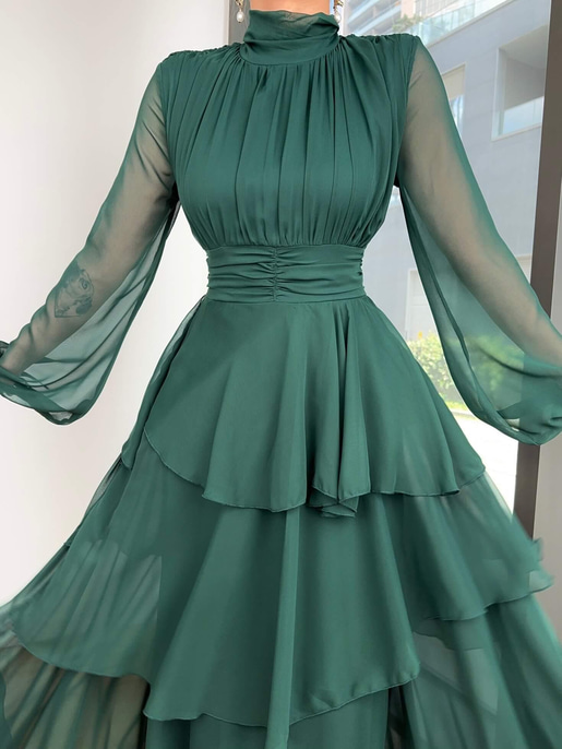 Boğazlı Uzun Tül Kol Önü Ve Beli Drape Detaylı Eteği Katlı Alicia Kadın Zümrüt Elbise 24k000156