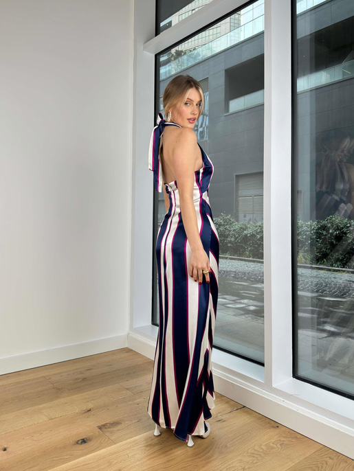 Boyundan Bağlamalı Göğüs Dekolteli Semana Kadın Lacivert Maxi Elbise 24Y213