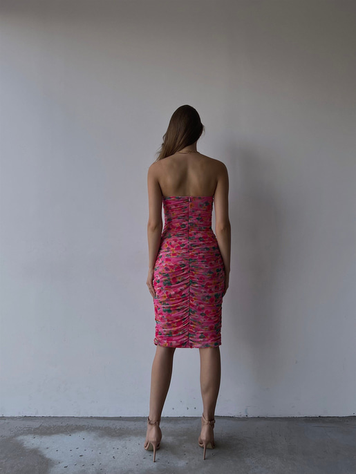 Çiçek Desenli Kalp Yaka Drapeli Straplez Hobart Kadın Pembe Midi Elbise 23K000027