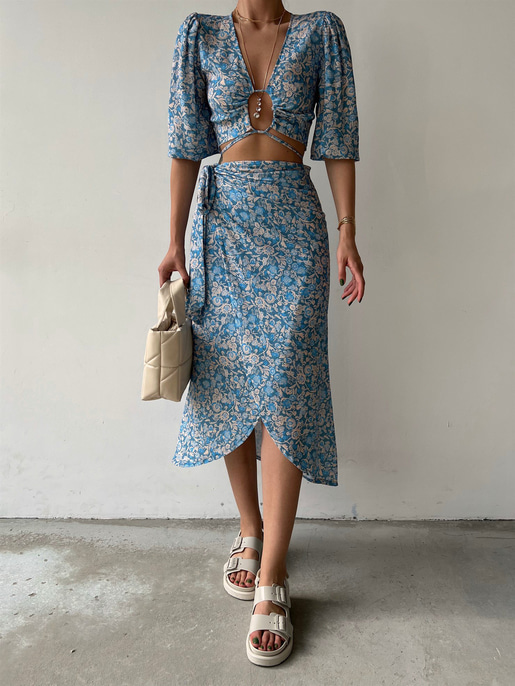 Çiçeki Kruvaze Bağcıklı Alt Ve Üst Balera Kadın Mavi İkili Takım 22Y000336